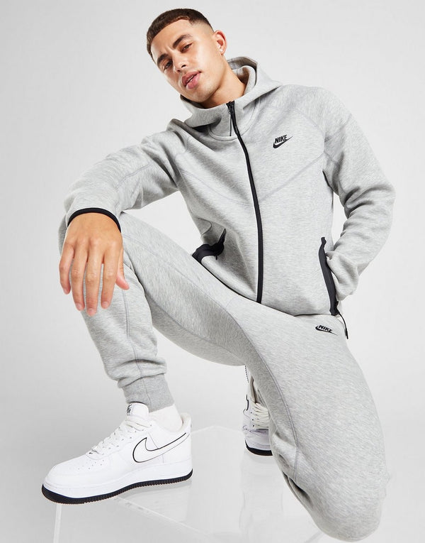 Chándal gris Tech Fleech de Nike